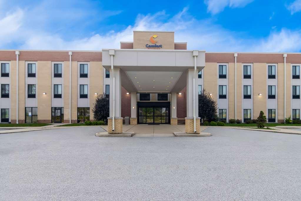 Comfort Suites Rensselaer Near Fair Oaks Exterior foto